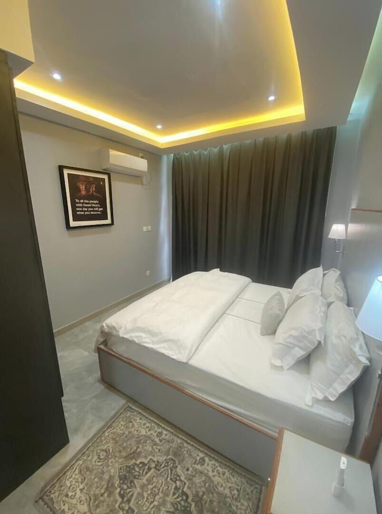 Home Xperience Luxury Apartments Deluxe Apartment 50