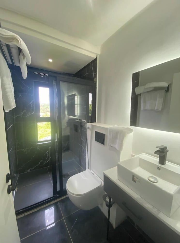 Home Xperience Luxury Apartments Deluxe Apartment 99