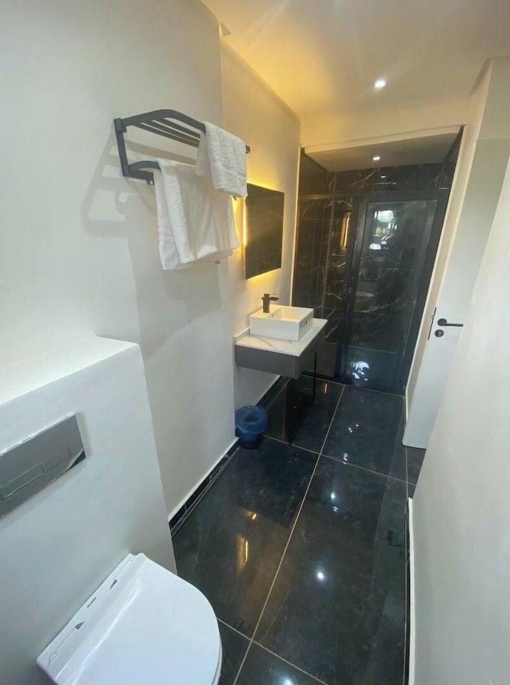 Home Xperience Luxury Apartments Deluxe Apartment 64