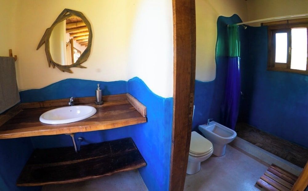 Carolina Leone Comfort Cabin, River View 5