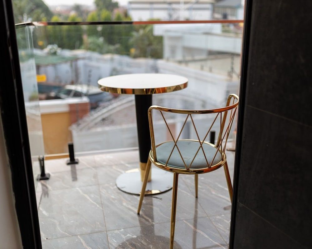 Lutz Ville Apartments Deluxe Suite, Balcony, City View 8