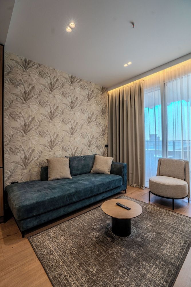 Hotel Majestic Deluxe Suite 6