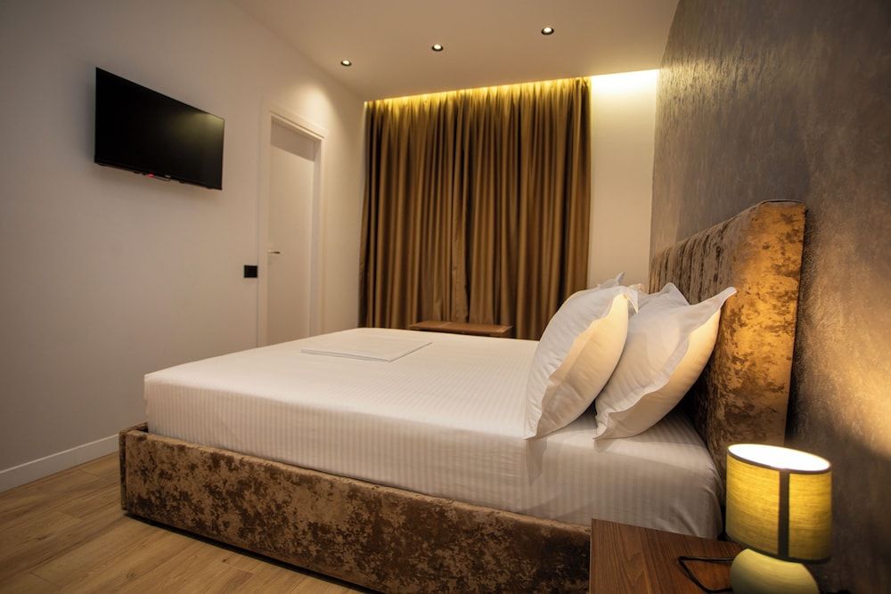 Villa Klaus Hotel  Deluxe Double Room, City View 4