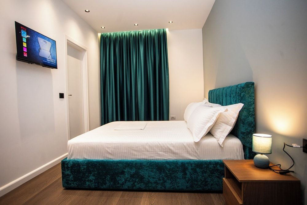 Villa Klaus Hotel  Deluxe Double Room, City View 3