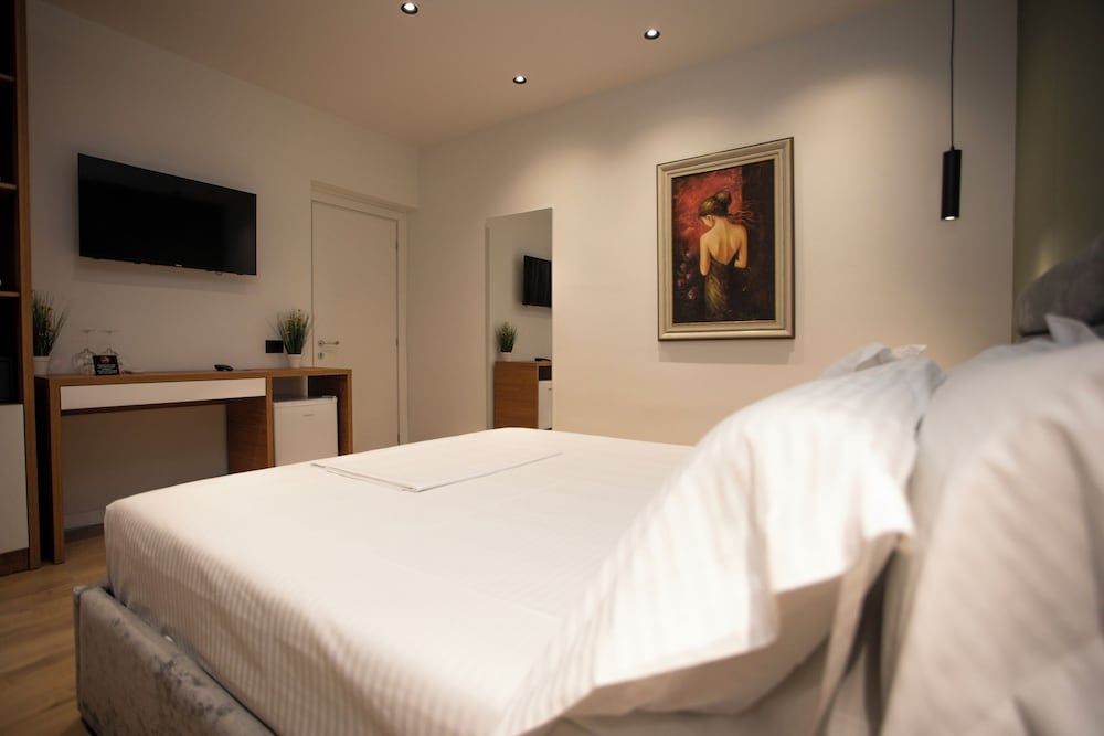 Villa Klaus Hotel  Deluxe Double Room, City View 7