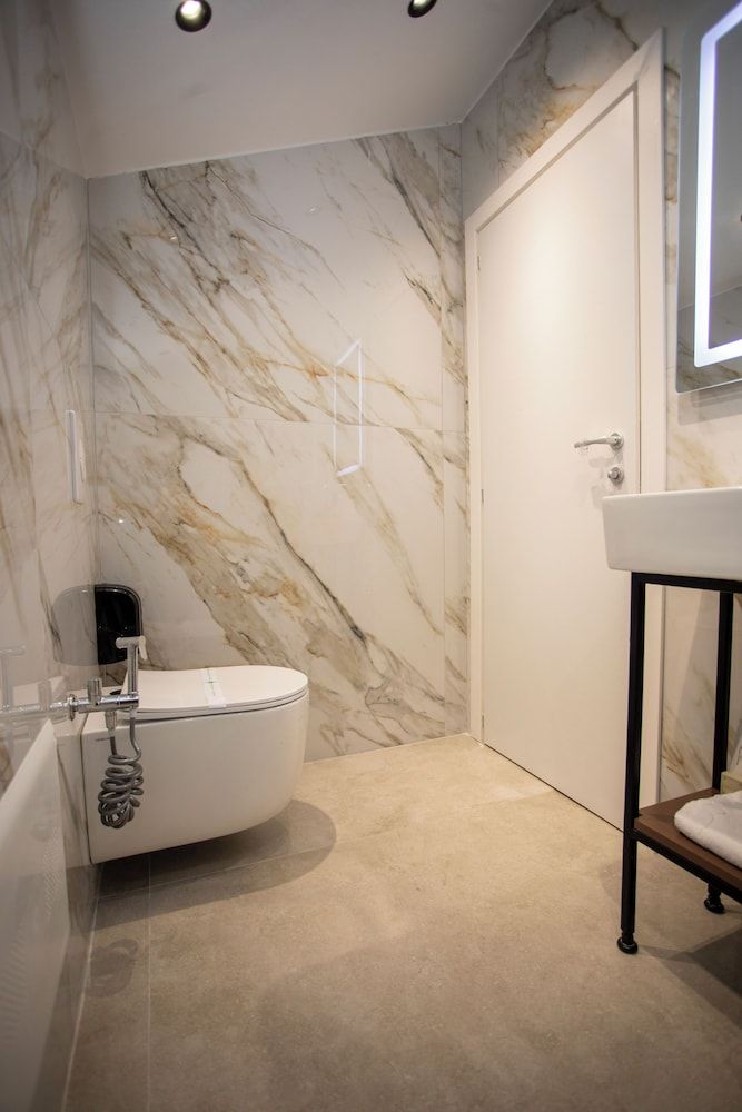 Villa Klaus Hotel  Deluxe Double Room, City View 12