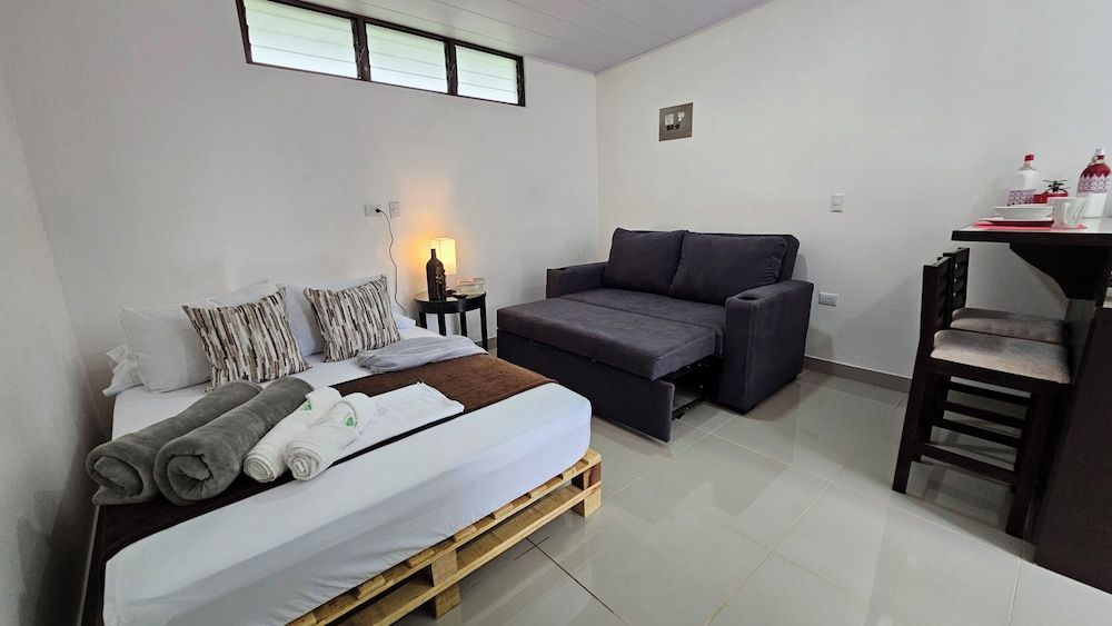 BnB Eco Stay Deluxe Studio 8