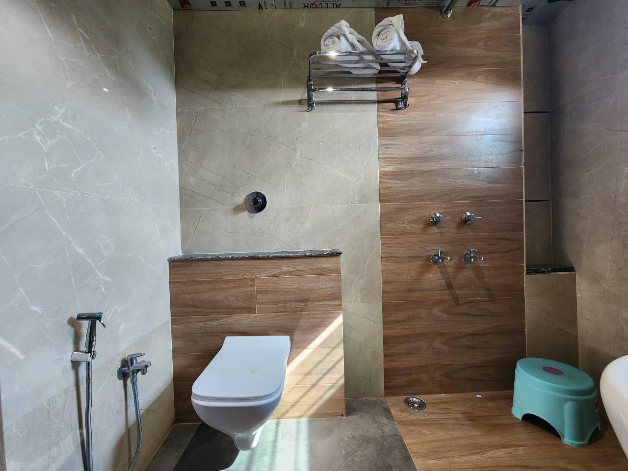 Lakhdatar Hotel Triple Deluxe 3