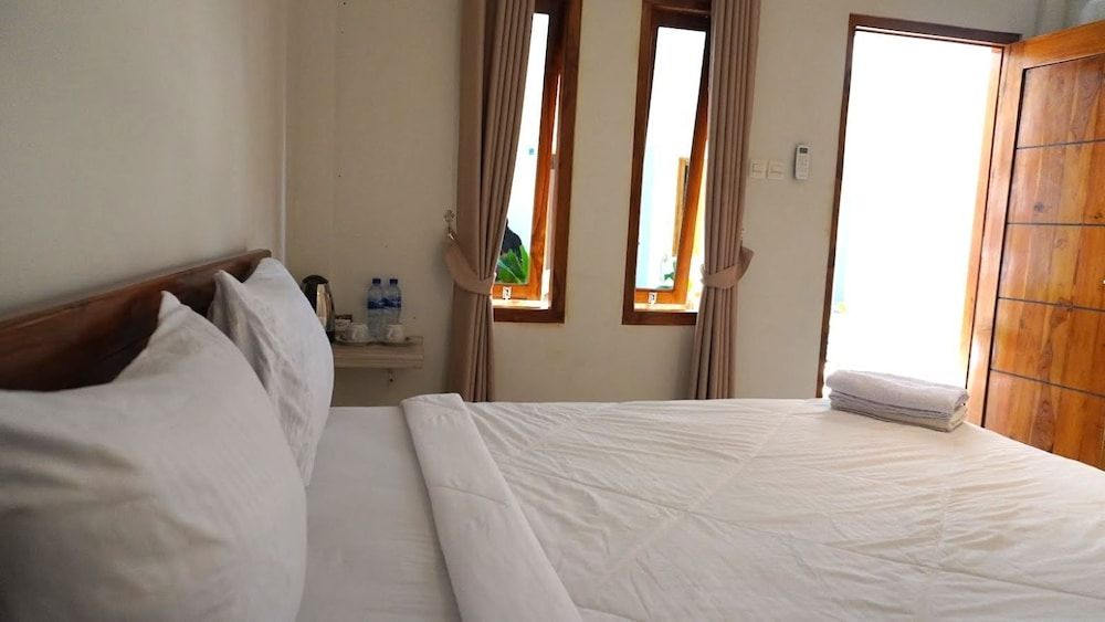 Savira Golo Koe Labuan Bajo Basic Double Room 3
