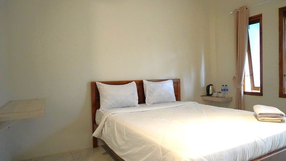 Savira Golo Koe Labuan Bajo Basic Double Room 2