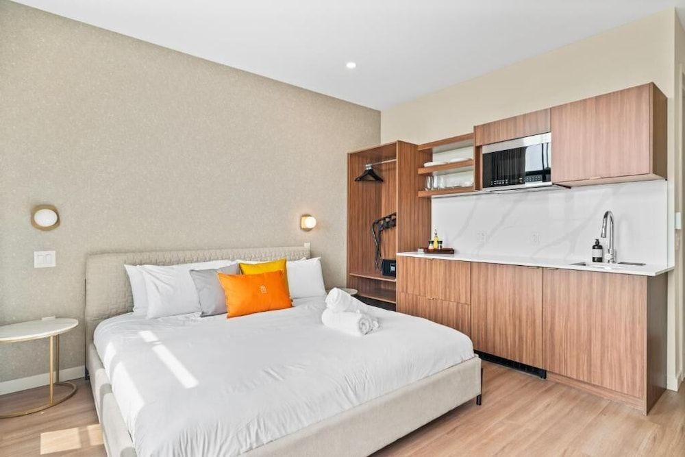 Arcadia Hotel Boutique Standard Room, Partial Lake View