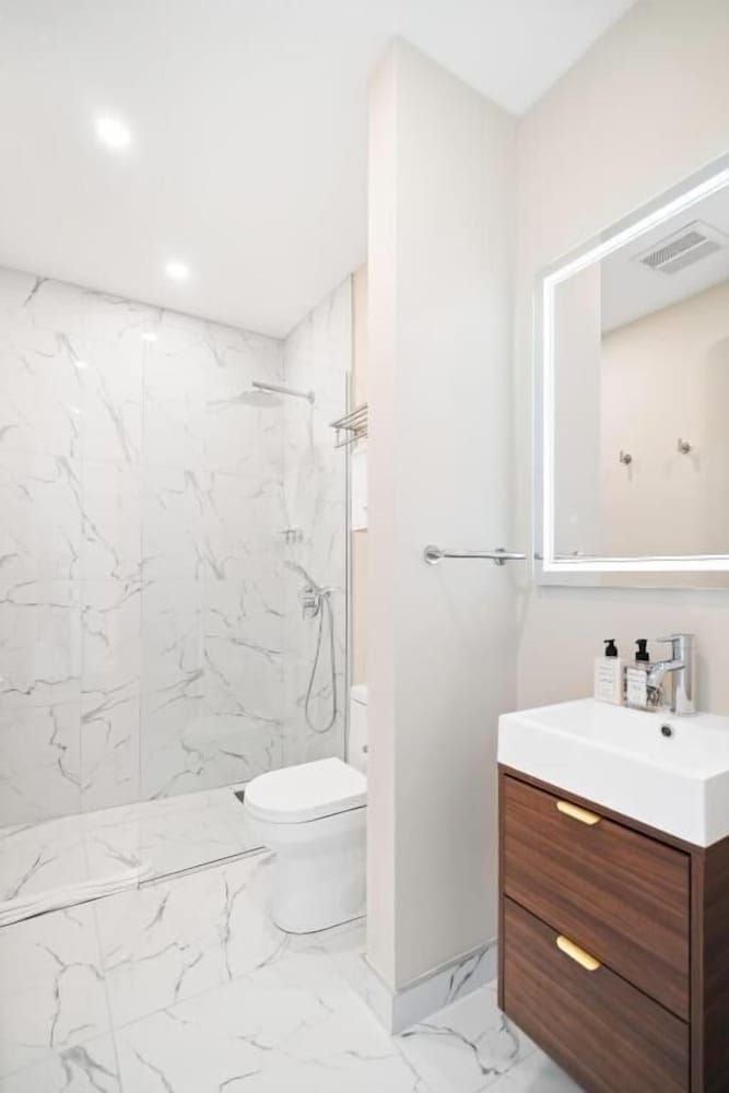 Arcadia Hotel Boutique Standard Room, Partial Lake View 9