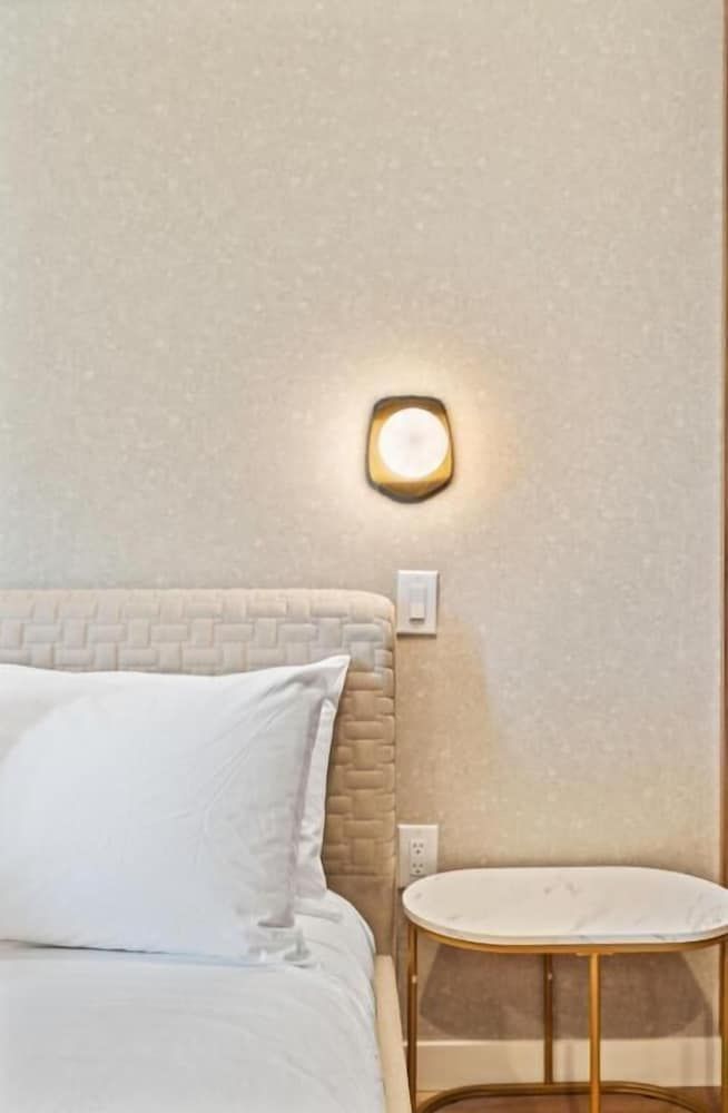 Arcadia Hotel Boutique Standard Room, Partial Lake View 16