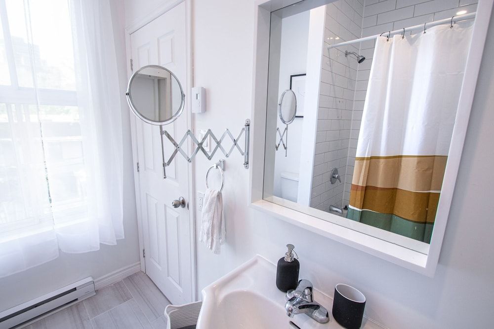 Unique Stays - 3658 Boul. Saint-Laurent City Apartment 35