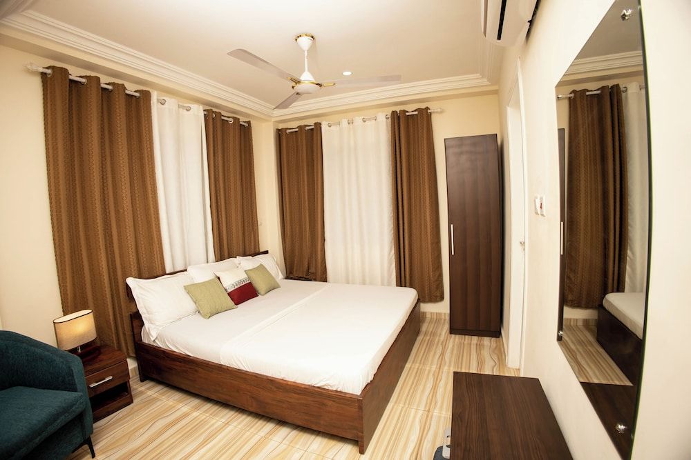 Edens Villa Kumasi Deluxe Villa, City View