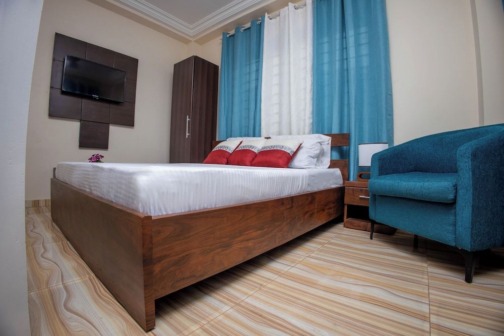 Edens Villa Kumasi Luxury Villa, 1 Queen Bed, Kitchenette 4