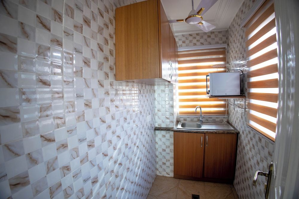 Edens Villa Kumasi Family Villa, Kitchenette, City View 4