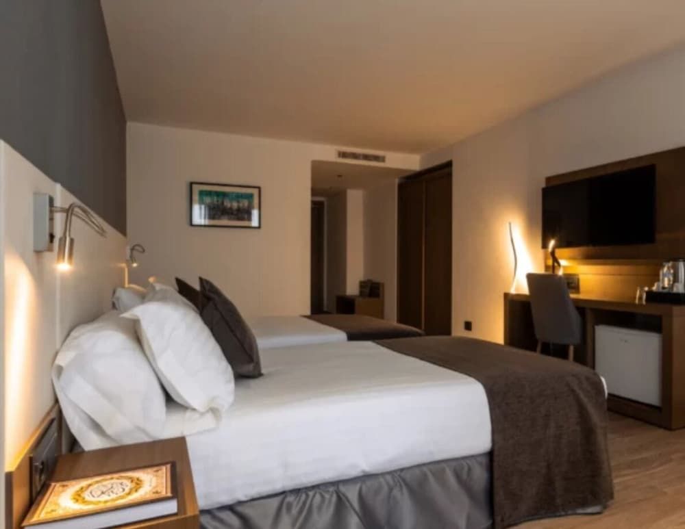 Bayazid Hotel Standard Double or Twin Room, Private Bathroom 6