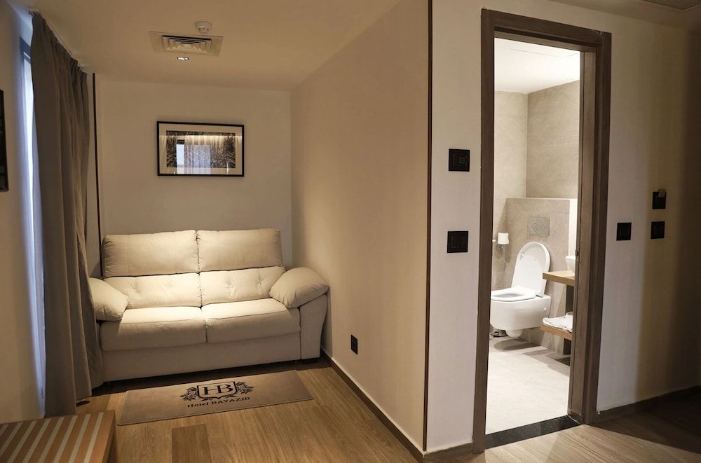Bayazid Hotel Suite 9