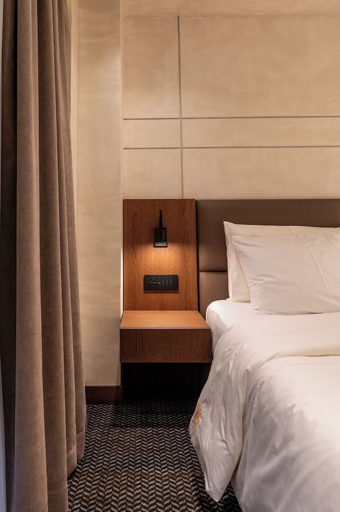 Mattis Hotel Deluxe Double Room 17