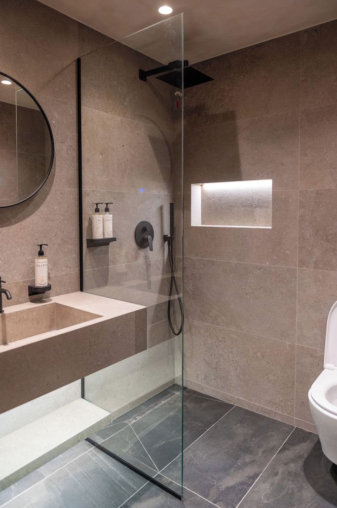 Mattis Hotel Deluxe Double Room 10