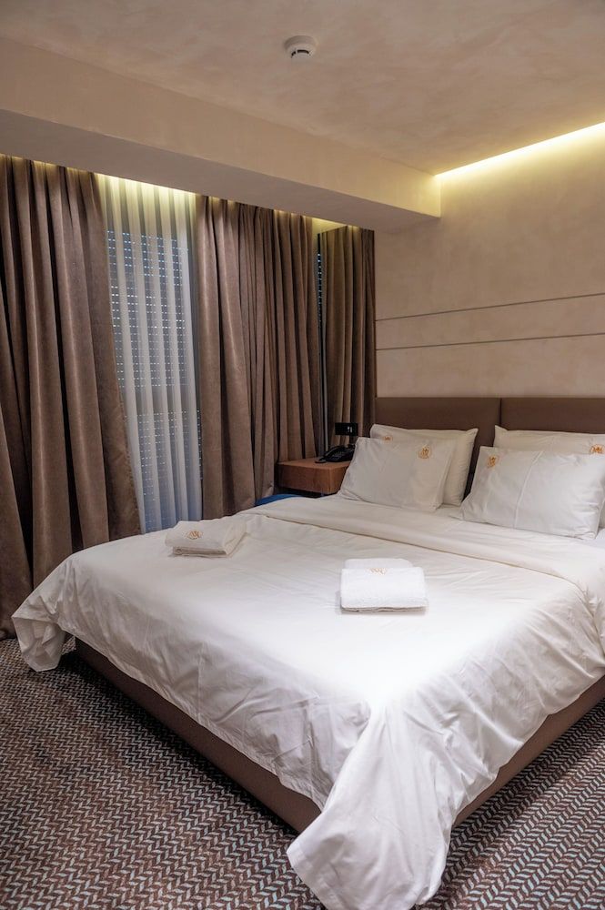 Mattis Hotel Deluxe Double Room