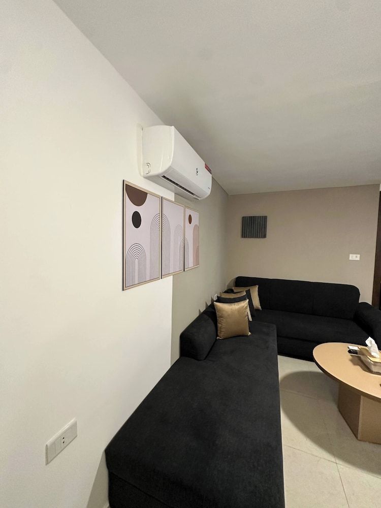 Stylish Luxe Apartment Fr 0005 Apartment, 1 Bedroom, City View 13