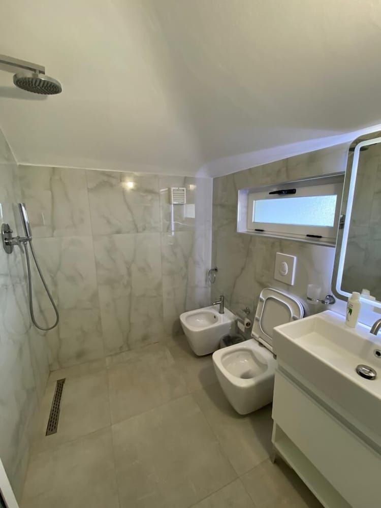 Akropoli Hotel Deluxe Double Room, Balcony, City View 9