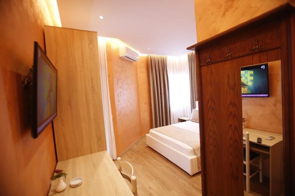 Akropoli Hotel Deluxe Double Room, Balcony, City View 10