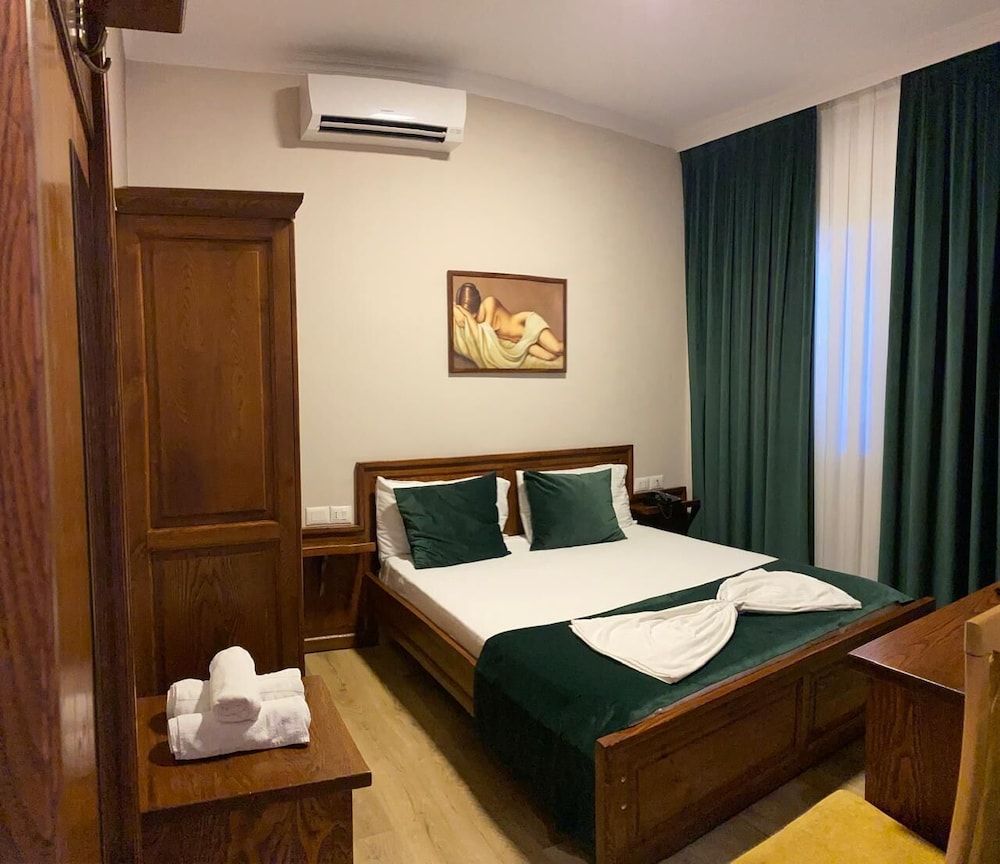 Akropoli Hotel Deluxe Double Room, Balcony, City View 2