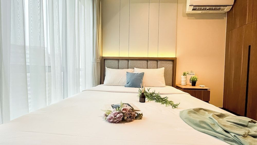 Modern Big 1Br Apartment Branz Simatupang Standard Apartment 2