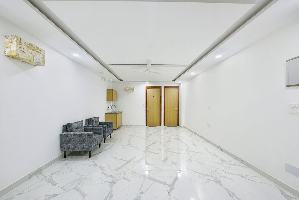 Fabhotel Luxe 8 Stayz