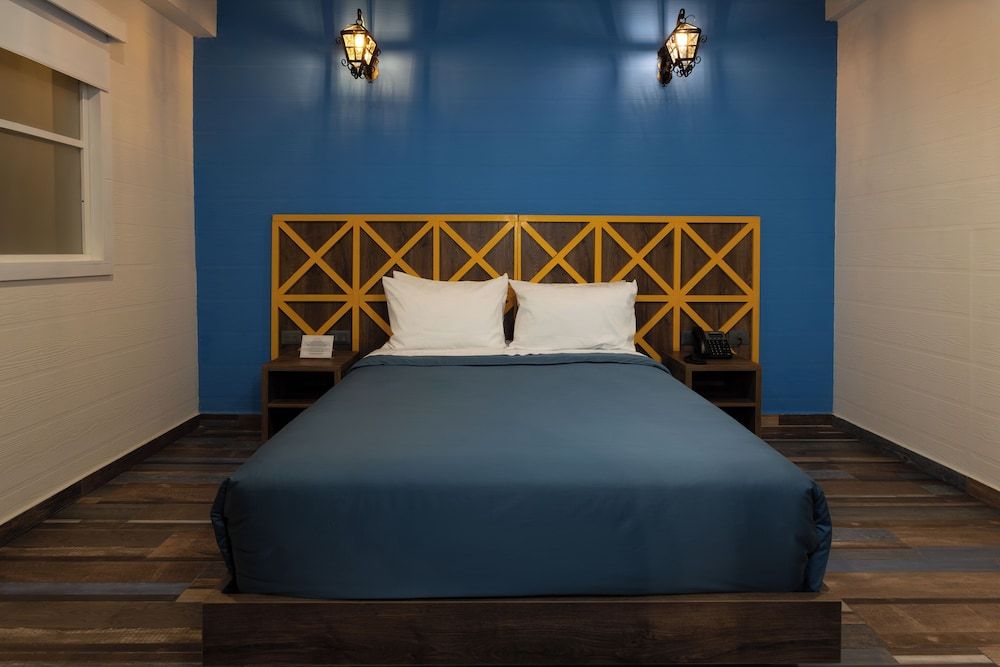 Prixma Hotel Quadruple Room 3