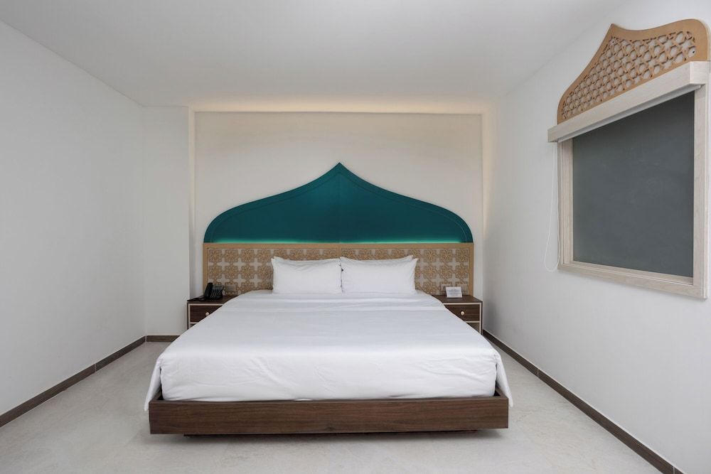 Prixma Hotel Superior Double Room 2