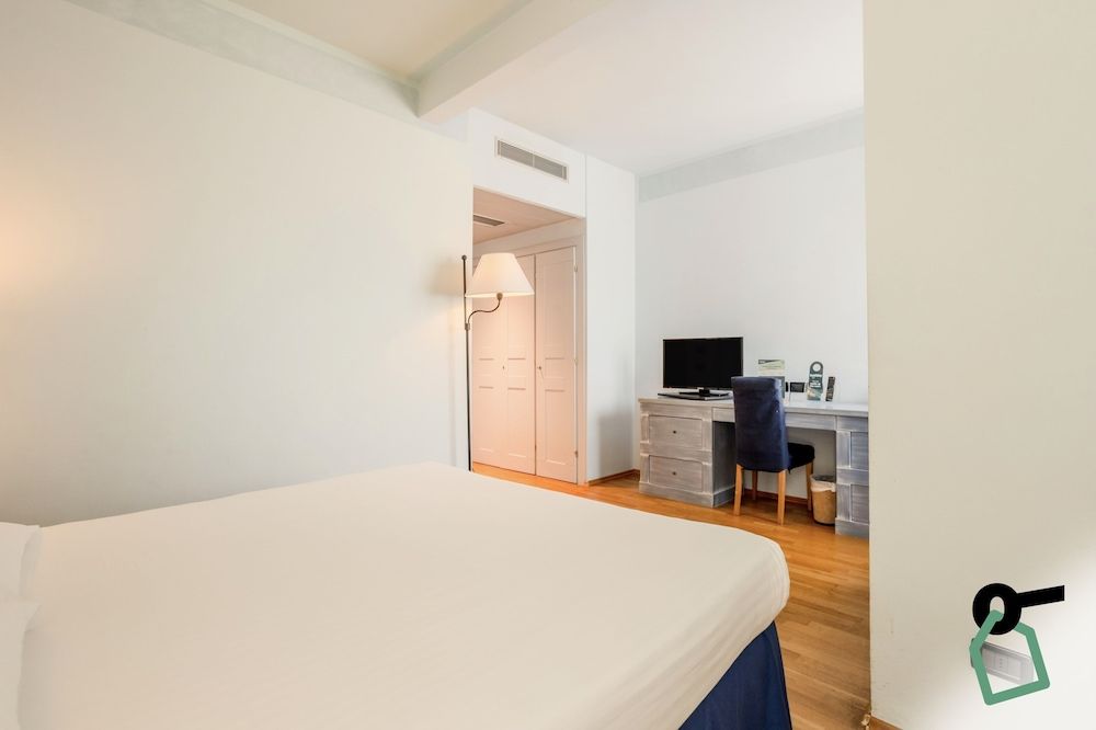 Hotiday Room Collection - Calambrone Double Room 13