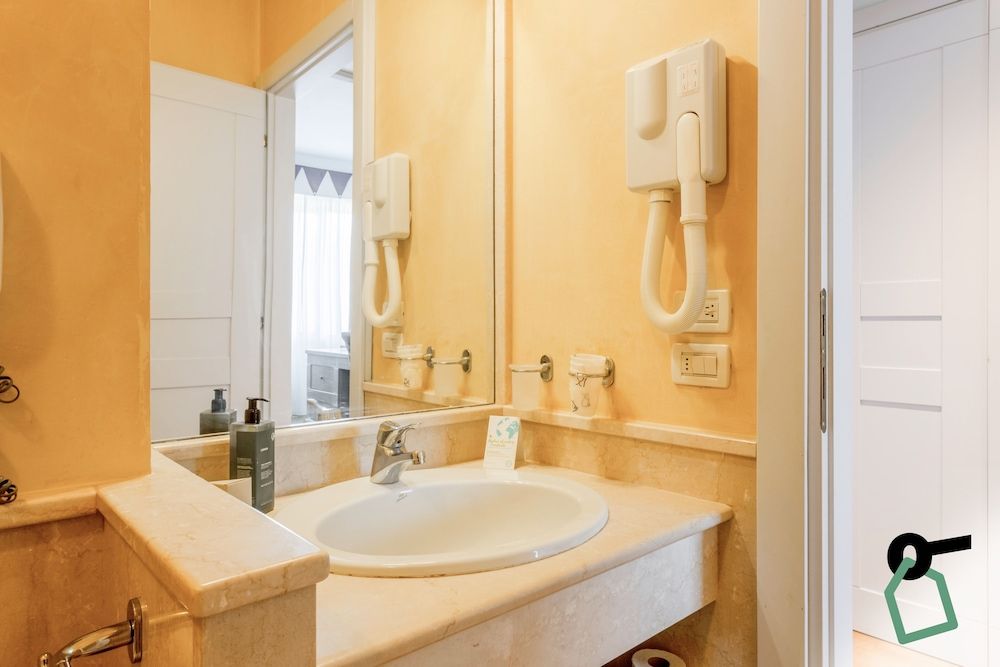 Hotiday Room Collection - Calambrone Double Room 8