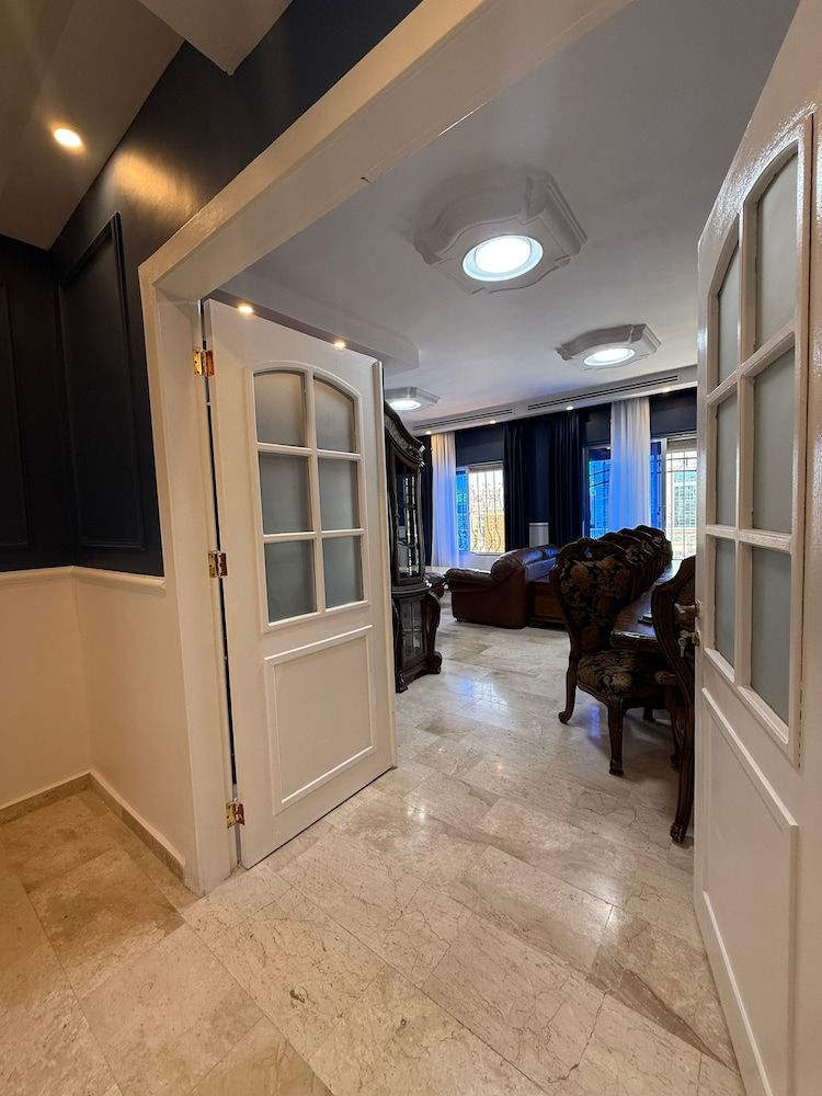 3bedroom Aprt of 200sqm Near Movenpick Hotel Amman Apartment, 3 Bedrooms, Accessible, Smoking 23