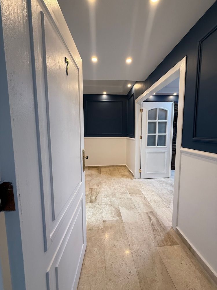 3bedroom Aprt of 200sqm Near Movenpick Hotel Amman Apartment, 3 Bedrooms, Accessible, Smoking 26