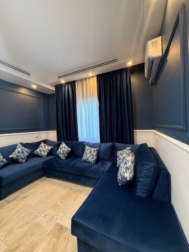 3bedroom Aprt of 200sqm Near Movenpick Hotel Amman Apartment, 3 Bedrooms, Accessible, Smoking 24