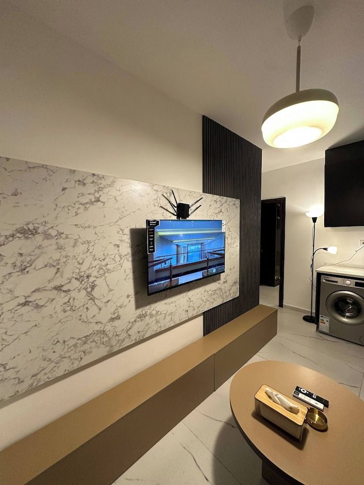 Stylish Luxe Apartment Fr 0003 Apartment, 1 Bedroom, Accessible, Smoking 16