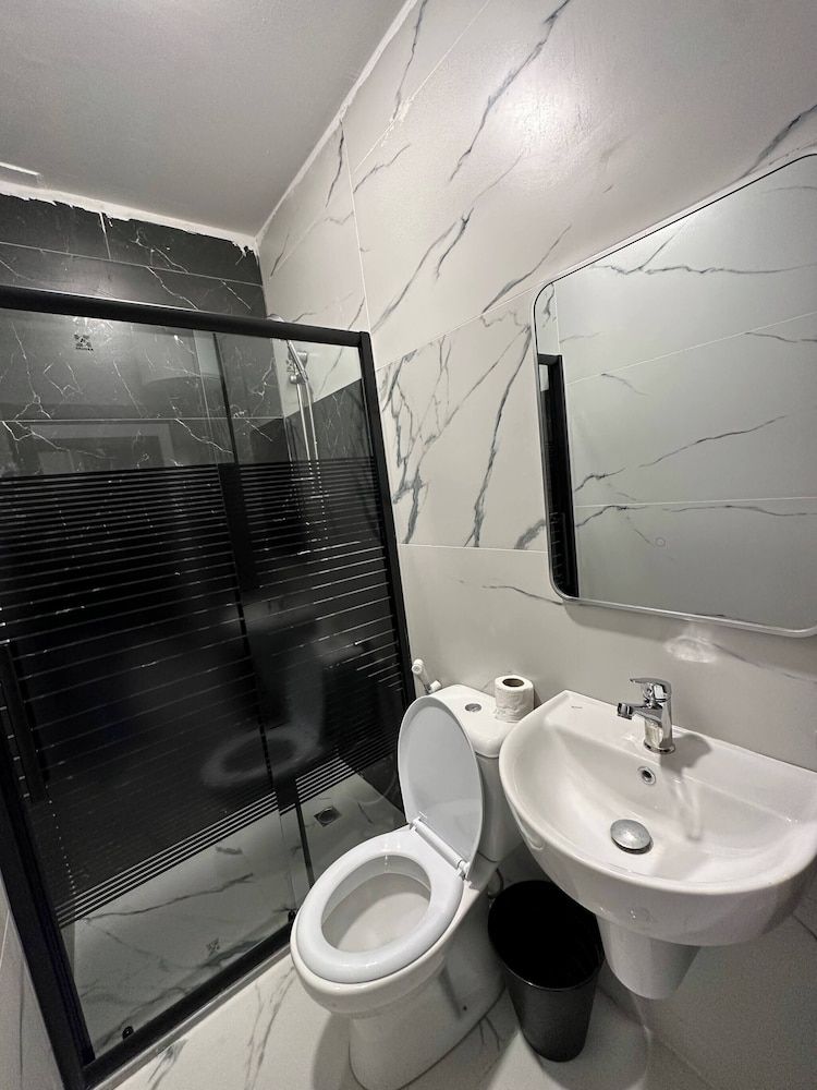 Stylish Luxe Apartment Fr 0003 Apartment, 1 Bedroom, Accessible, Smoking 12