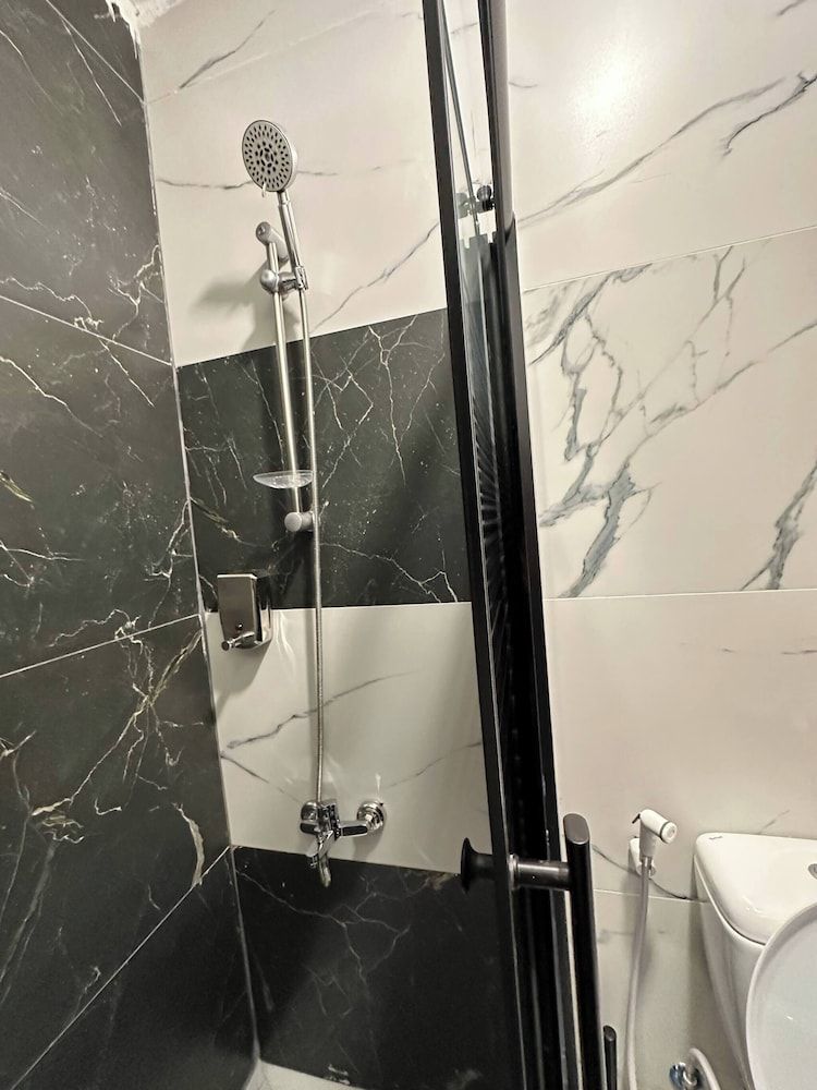 Stylish Luxe Apartment Fr 0003 Apartment, 1 Bedroom, Accessible, Smoking 14