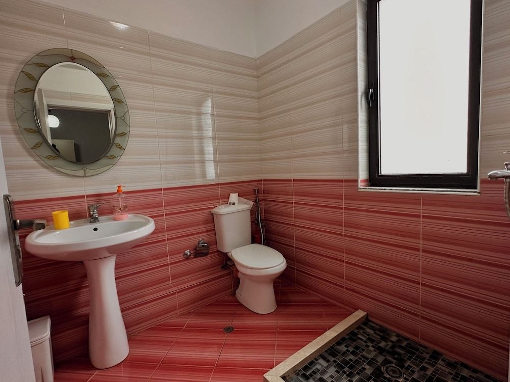 Grand House Classic Twin Room, Garden View 4