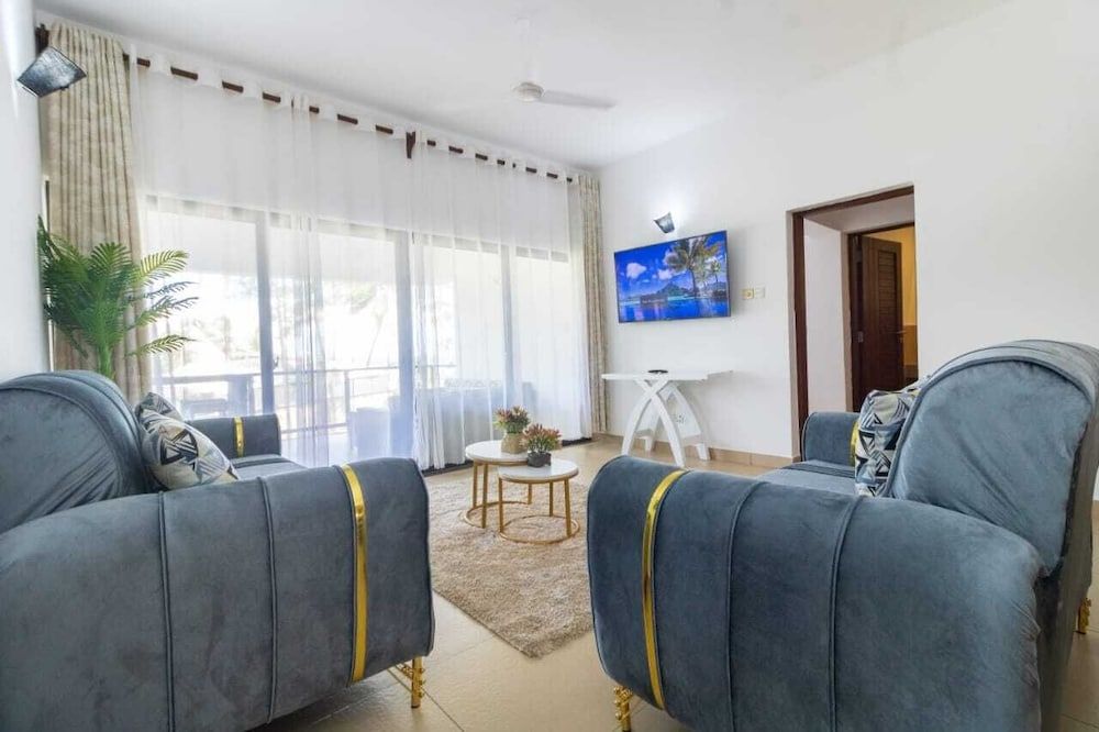 Lux Suites Vee Xanadu Luxury Apartments Deluxe Apartment 13