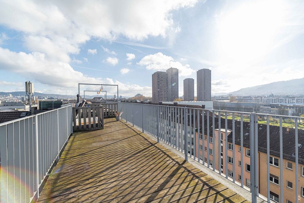 E-64 Duplex-3BDR apartment with Sky roof-Zurich West Comfort Duplex 8