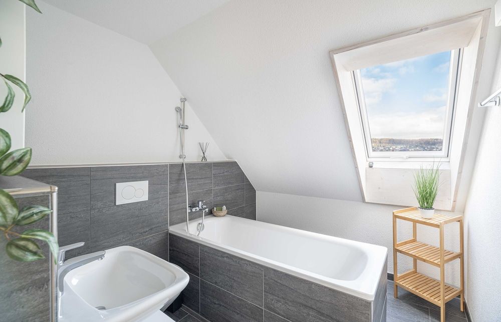 E-64 Duplex-3BDR apartment with Sky roof-Zurich West Comfort Duplex 10