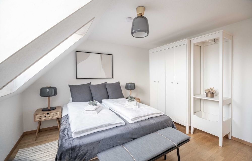 E-64 Duplex-3BDR apartment with Sky roof-Zurich West Comfort Duplex 2