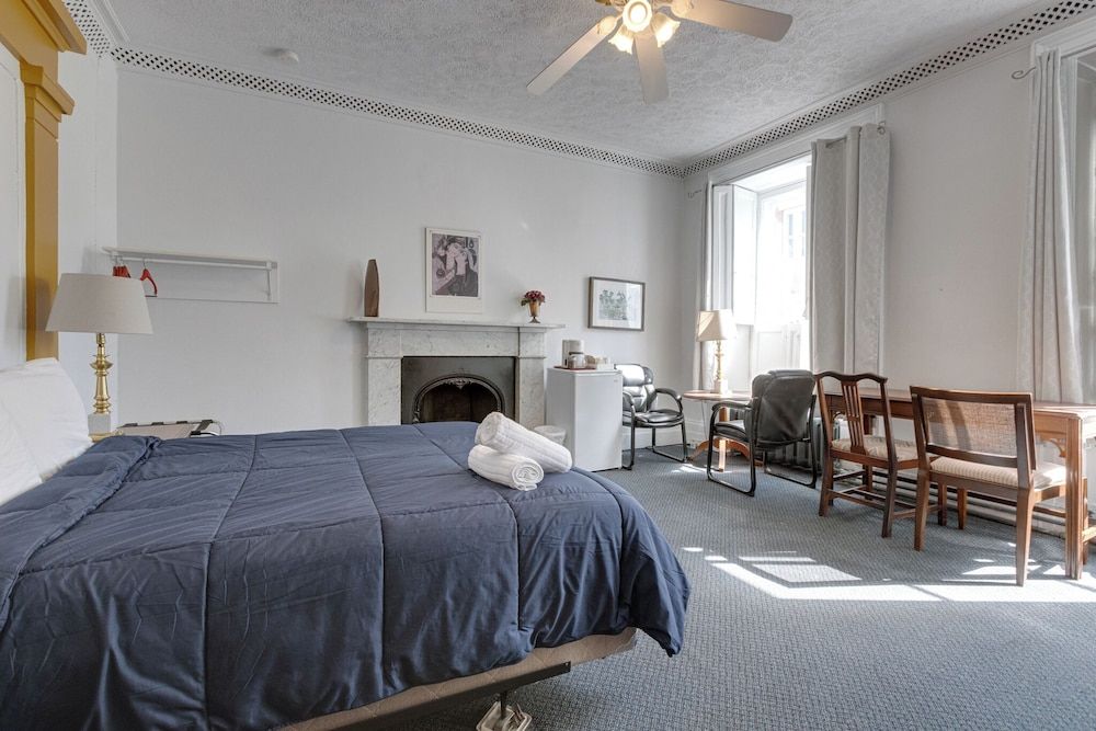 Hotel Le Cavalier - M11 Comfort Room 6