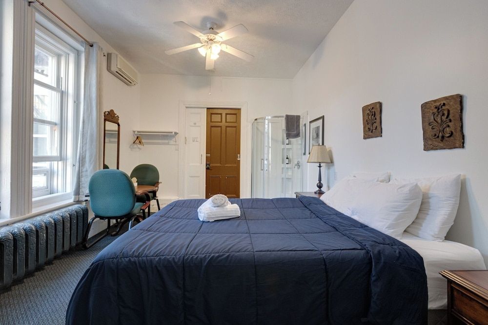 Hotel Le Cavalier - M11 Comfort Room 12