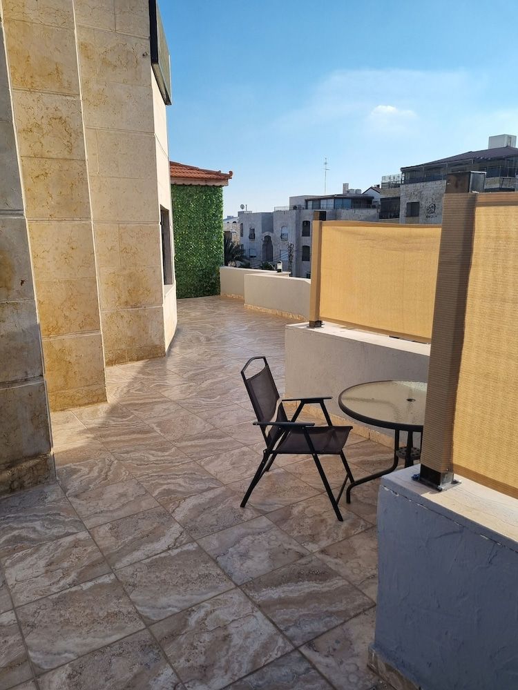 Luxurious Amman Apartment With Private Pool and Modern Amenities Apartment, 1 Bedroom, Accessible, Smoking 8